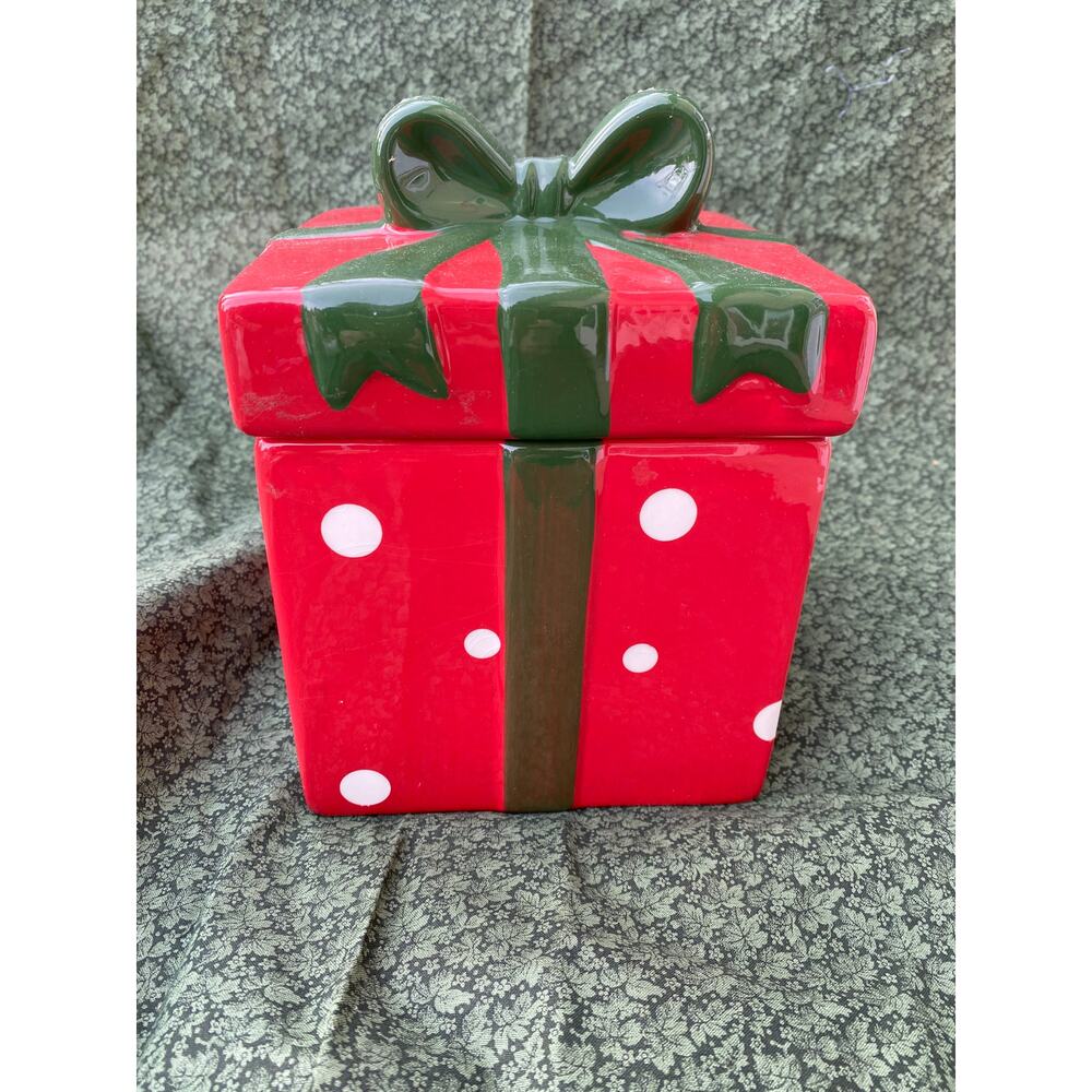 "CHRISTMAS GIFT" Ceramic Cookie Jar Red with White Dots, Green Bow‎